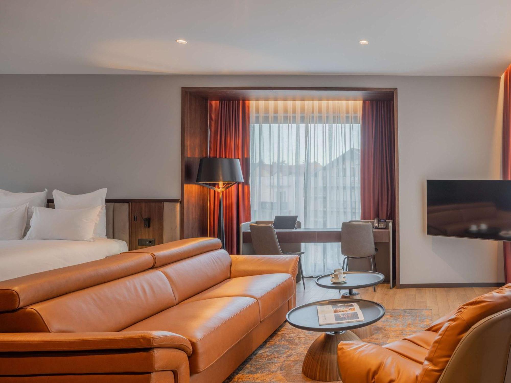 Mercure Prishtina City Pristina Esterno foto
