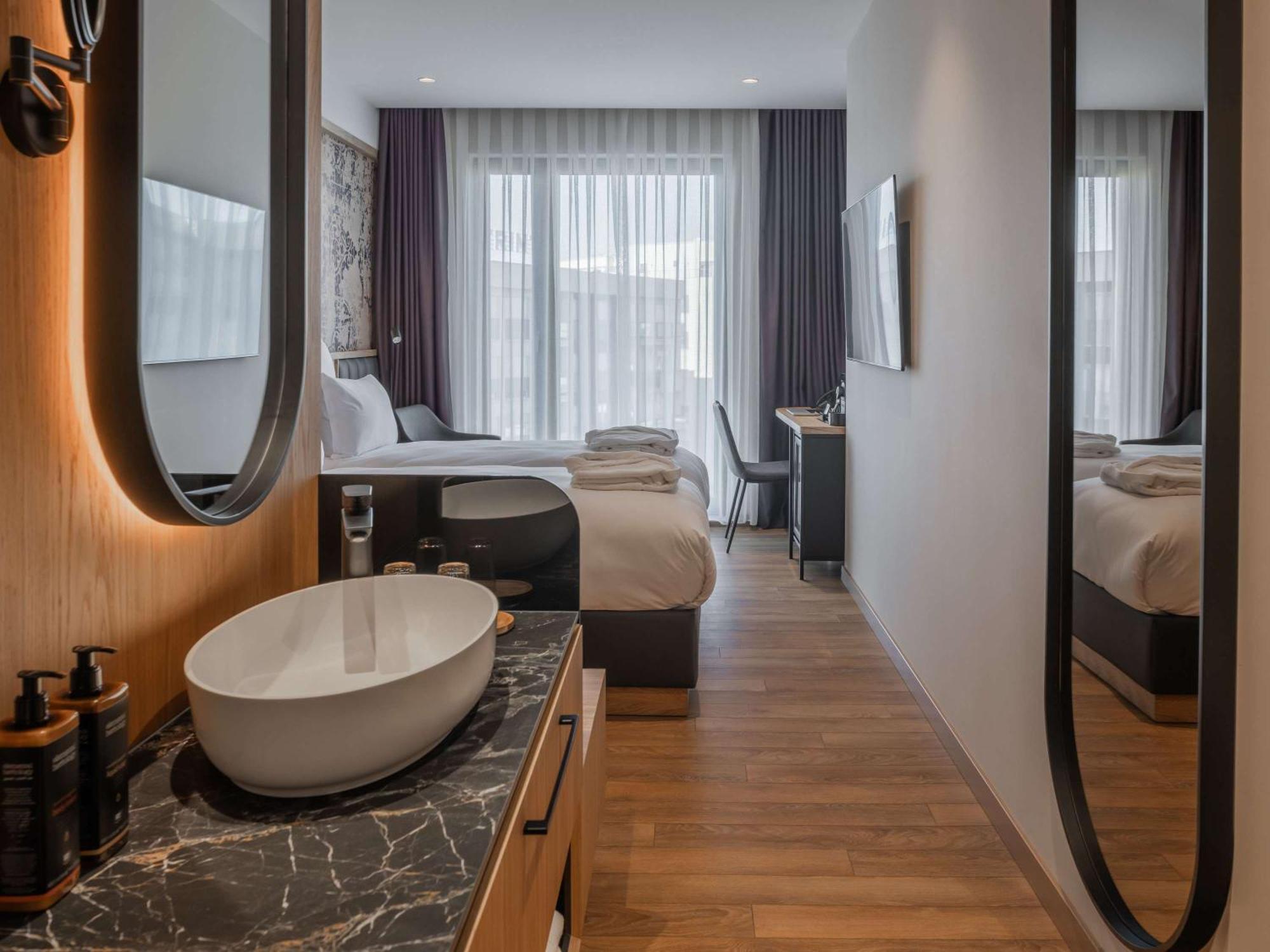Mercure Prishtina City Pristina Esterno foto