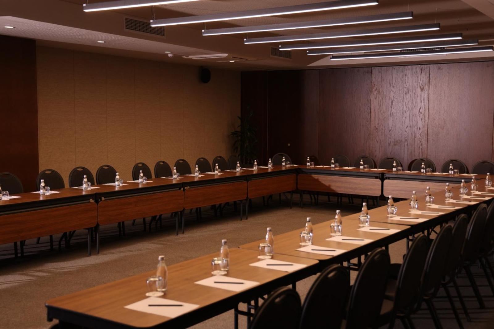 Mercure Prishtina City Pristina Esterno foto