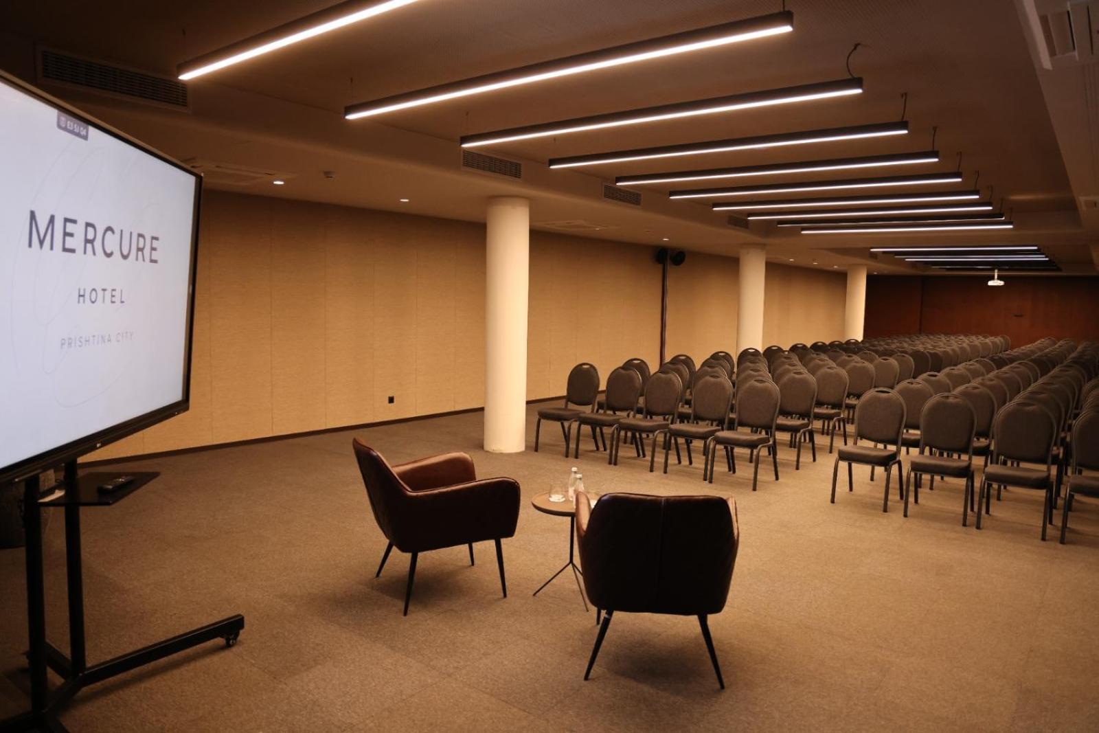 Mercure Prishtina City Pristina Esterno foto